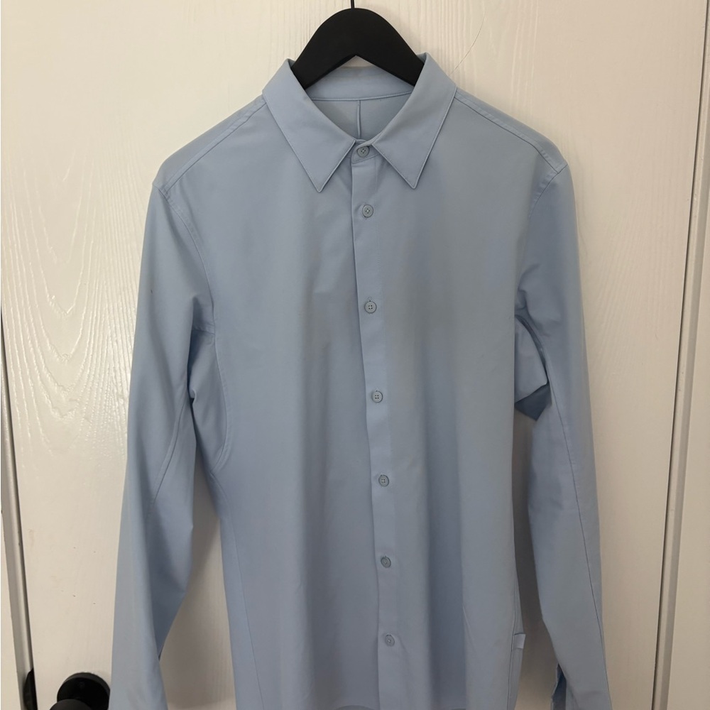 lululemon Men’s New Venture Button Down Long Sleeve Shirt, Slim* Sky Blue